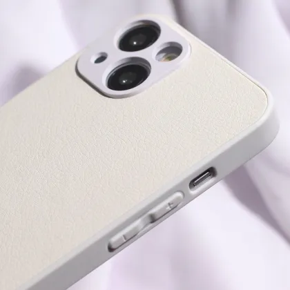 Black&White case for Samsung Galaxy S23 white